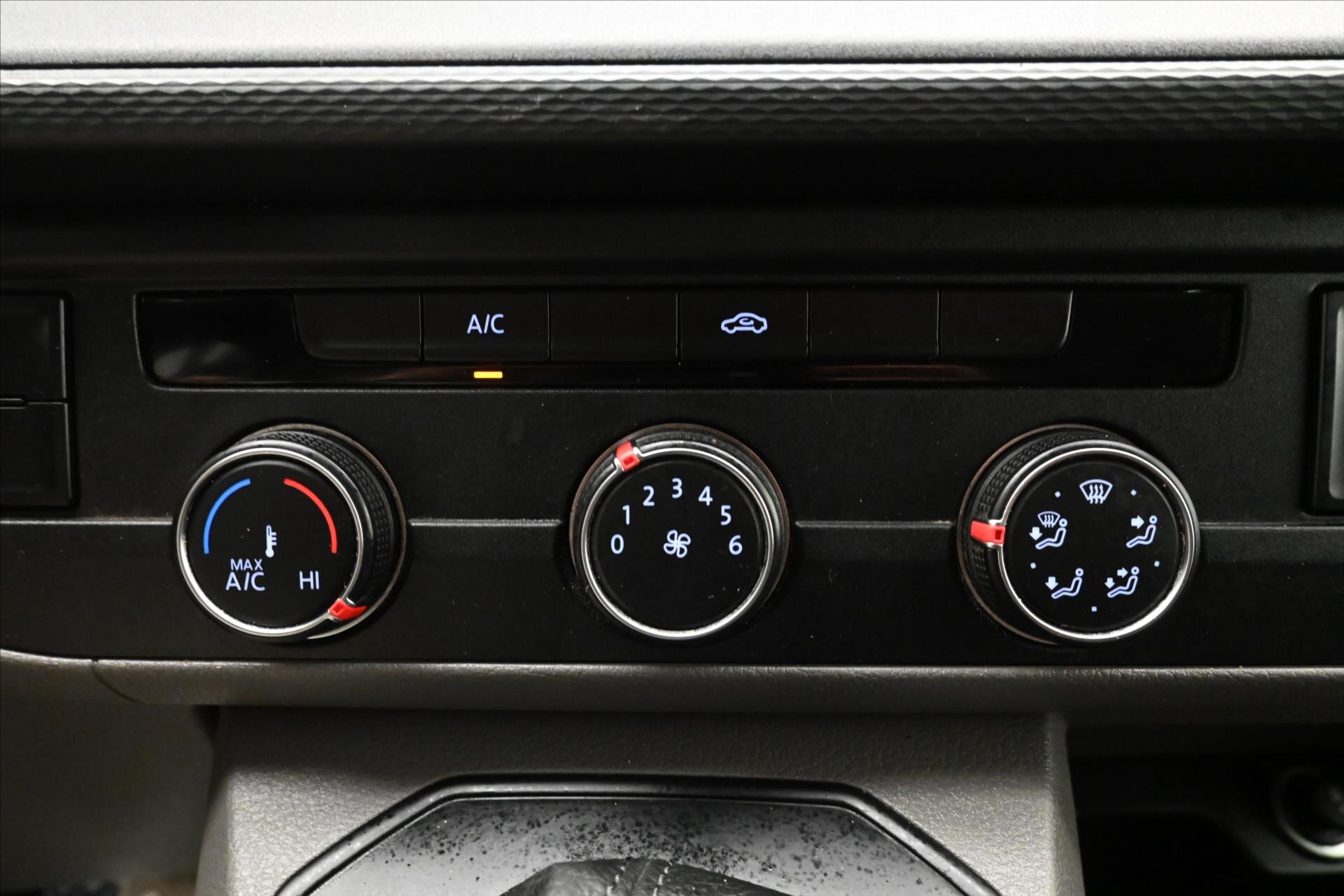 Volkswagen Transporter Skříň 2,0 l 110 kw