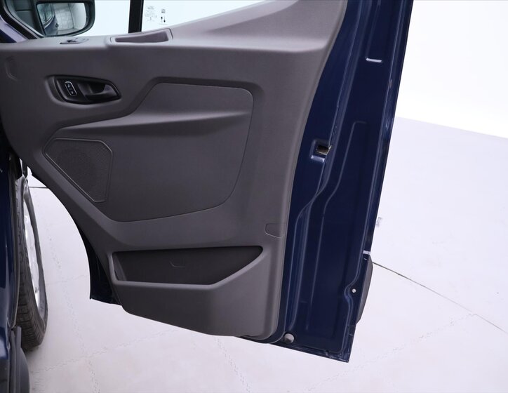 Ford Transit Kombi 2,0 l 96 kw