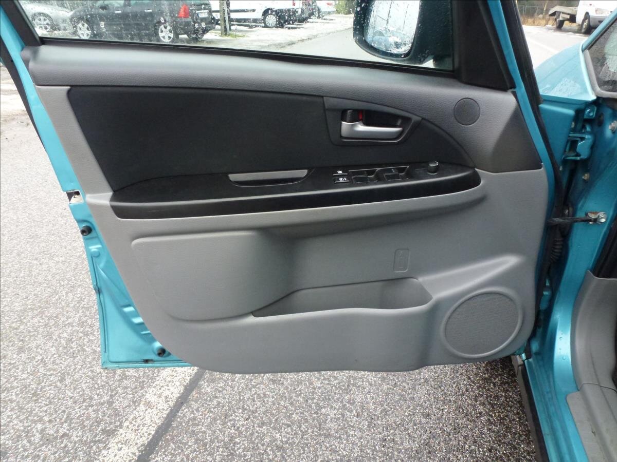 Suzuki SX4 Hatchback 1,9 l 88 kw