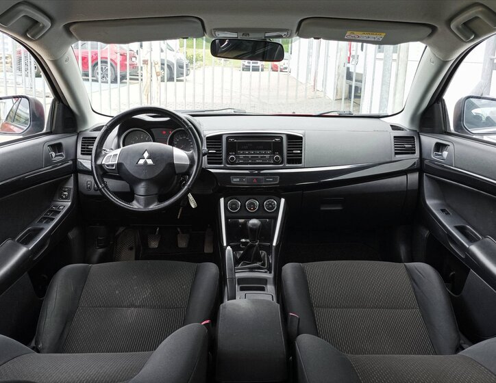 Mitsubishi Lancer Hatchback 1,6 l 86 kw