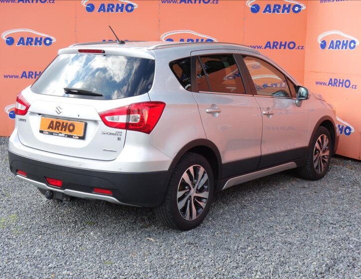 Suzuki S-Cross SUV 1,4 l 103 kw