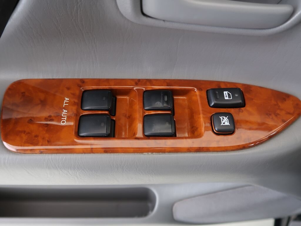 Toyota Land Cruiser SUV 4,7 l 175 kw