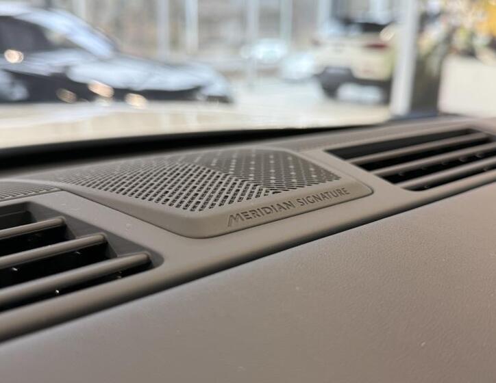 Land Rover Range Rover 24