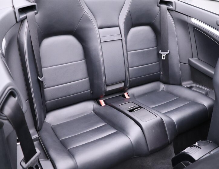 Mercedes-Benz Třídy E Kabriolet 2,1 l 125 kw