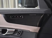 Volvo XC90 SUV / Terénní 2,0 l 228 kw