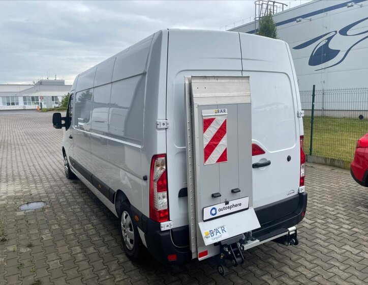 Nissan Interstar Skříň 2,3 l 100 kw