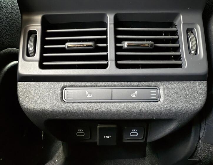 Land Rover Range Rover Evoque 21