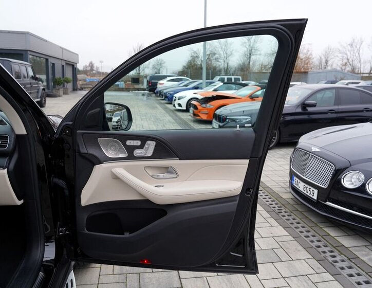 Mercedes-Benz GLS SUV 2,9 l 243 kw