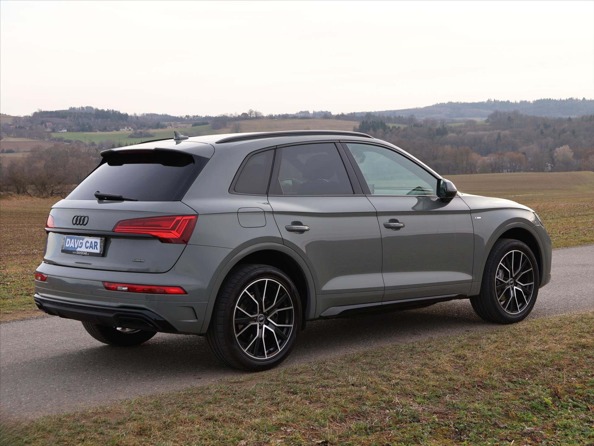 Audi Q5 SUV / Terénní 2,0 l 150 kw