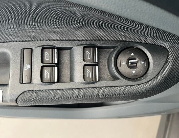 Ford C-MAX MPV 1,6 l 85 kw