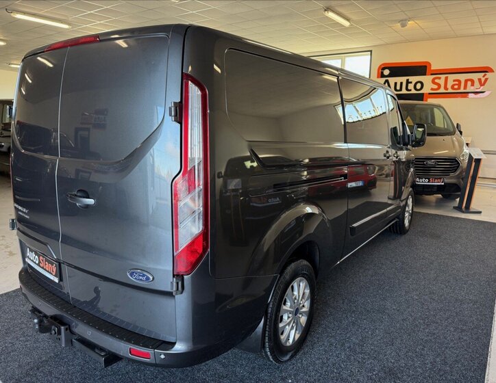 Ford Transit Custom 6