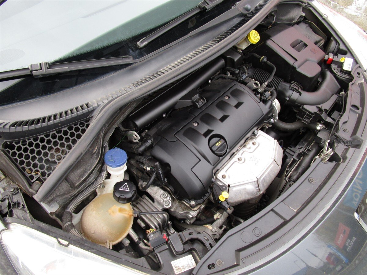 Peugeot 207 Hatchback 1,4 l 70 kw