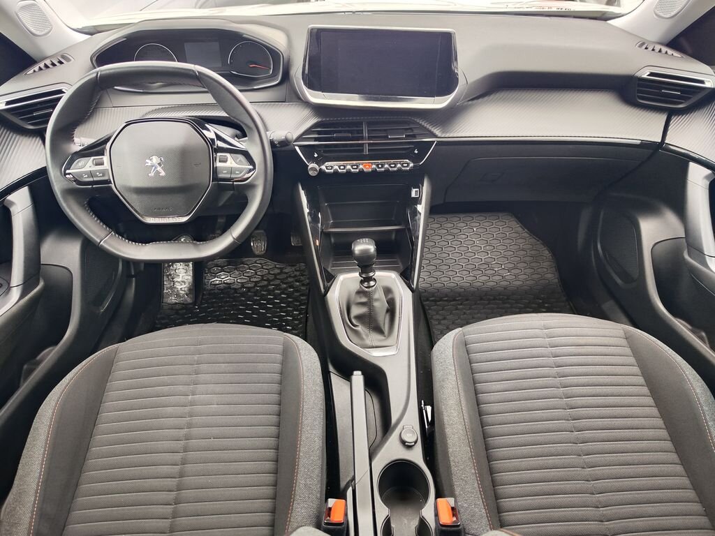 Peugeot 2008 SUV 1,2 l 96 kw