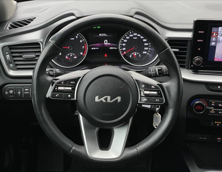 KIA Ceed 8