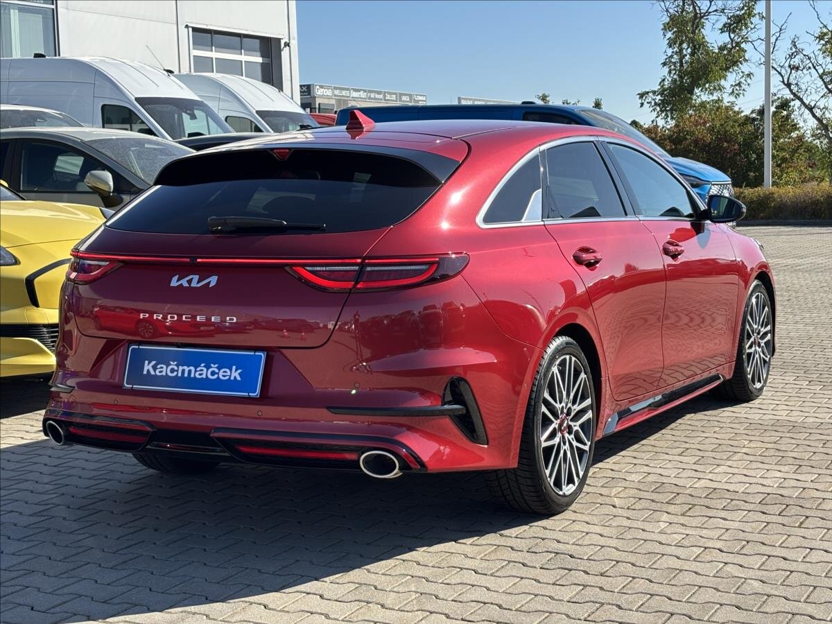 KIA ProCeed