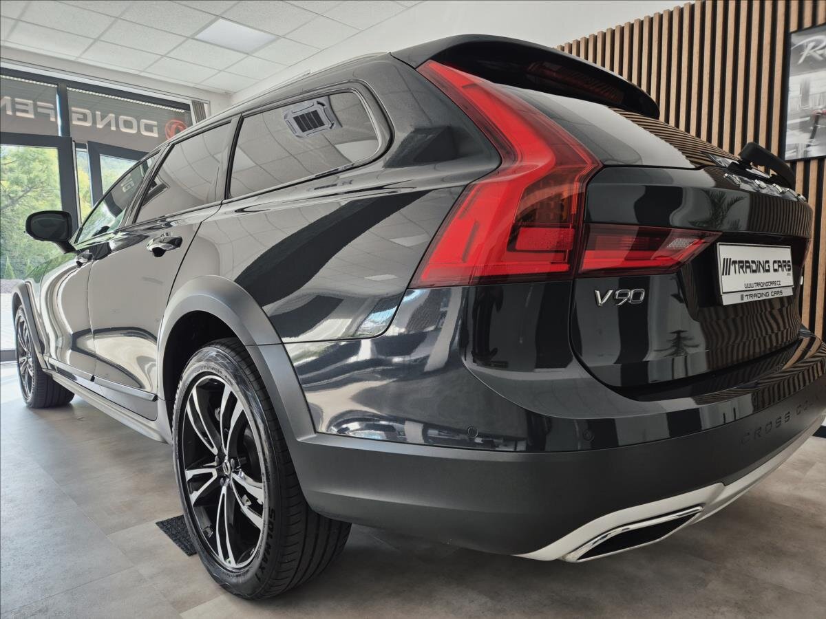 Volvo V90 Kombi 2,0 l 177 kw