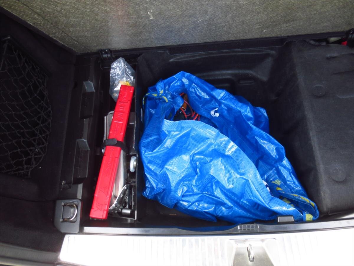 Mercedes-Benz Třídy C Kombi 6,2 l 336 kw