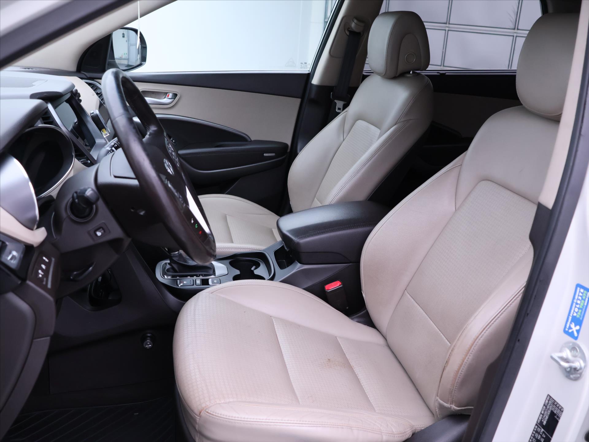 Hyundai Grand Santa Fe