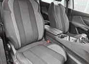 Peugeot 5008 MPV 1,5 l 96 kw