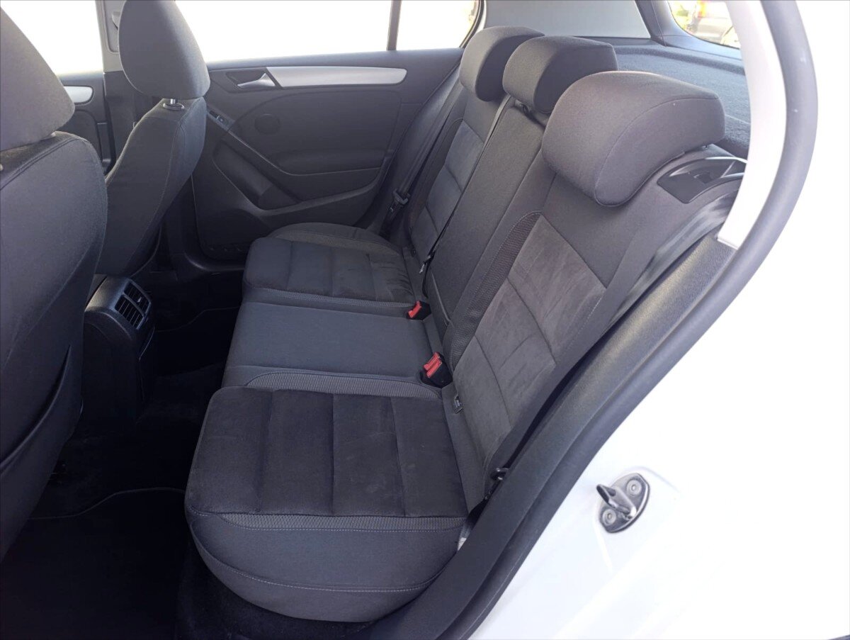 Volkswagen Golf Hatchback 1,6 l 77 kw