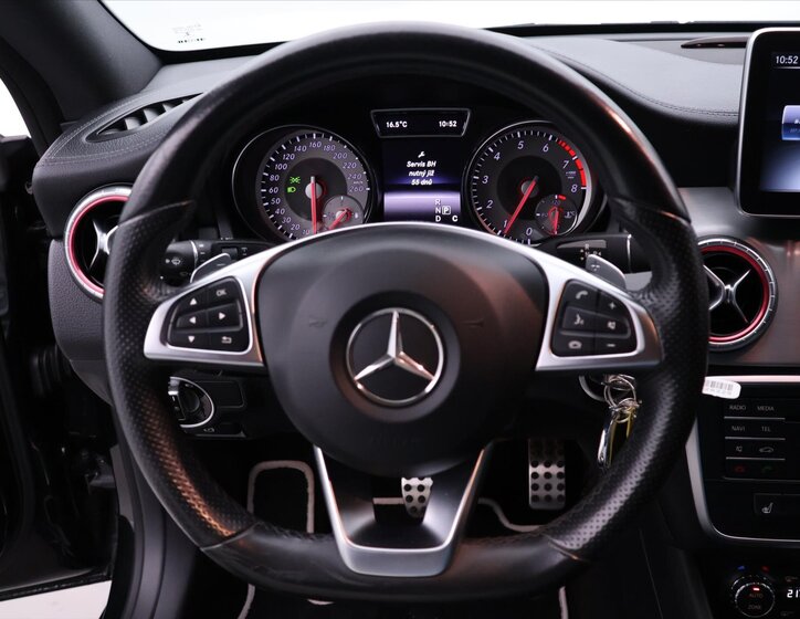 Mercedes-Benz CLA Kombi 2,0 l 155 kw