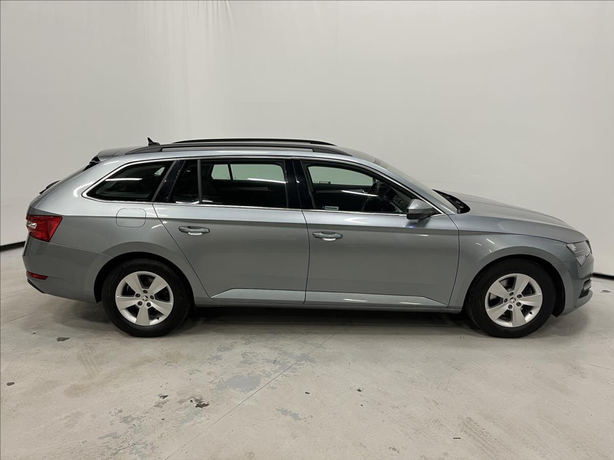 Škoda Superb Kombi 1,5 l 110 kw