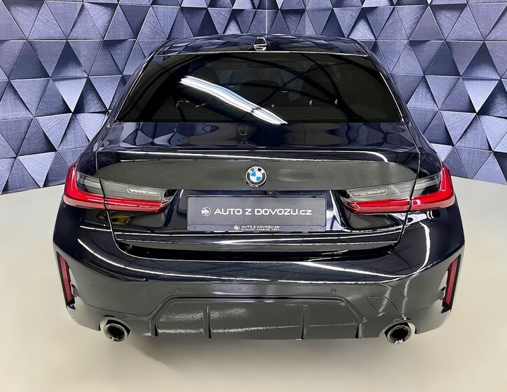 BMW Řada 3 Sedan / Limuzína 2,0 l 140 kw