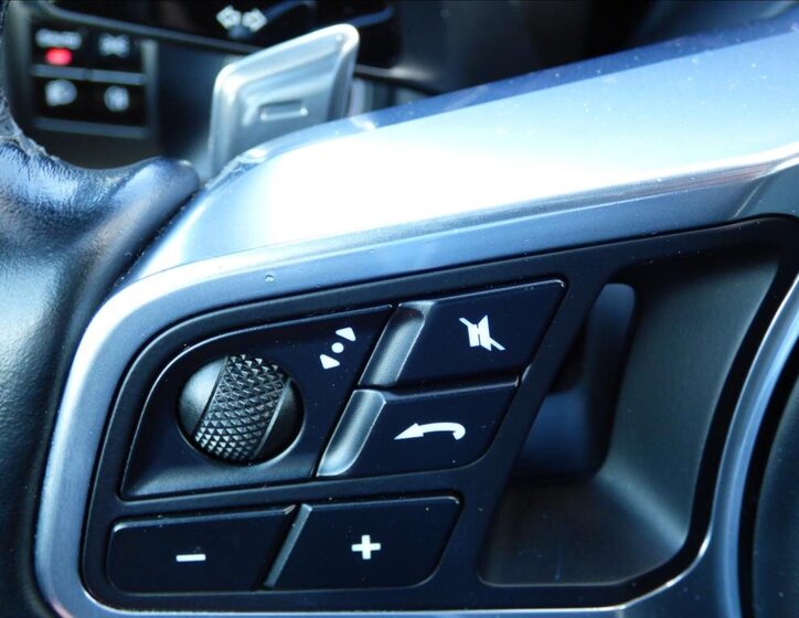 Porsche Cayenne SUV 2,9 l 324 kw