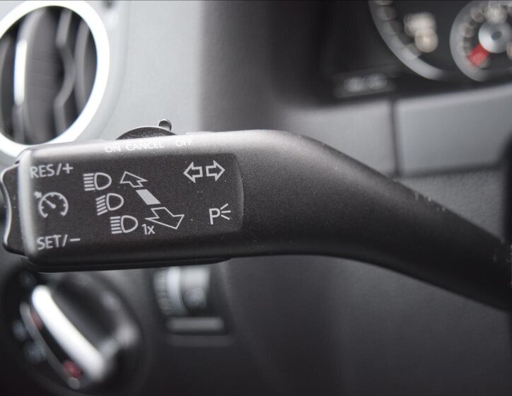 Volkswagen Golf Kombi 1,6 l 77 kw