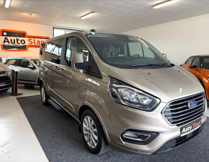 Ford Tourneo Custom MPV 2,0 l 96 kw