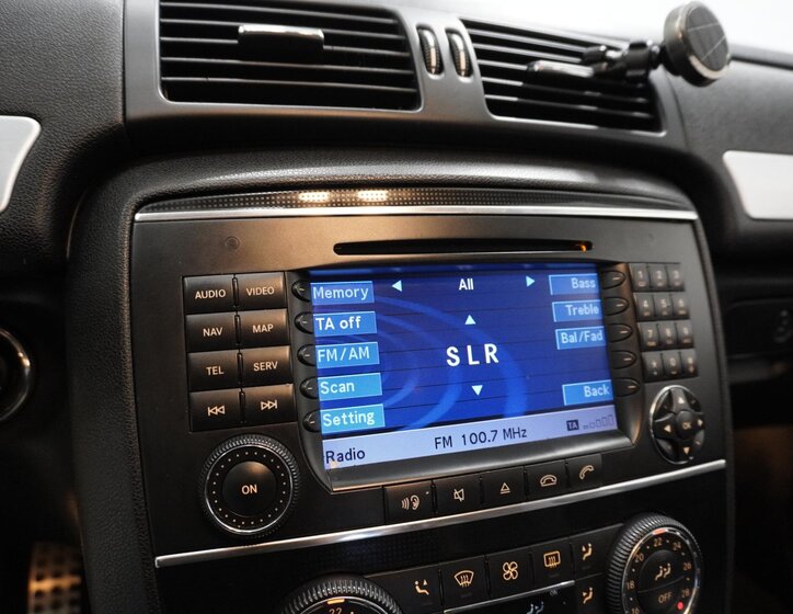 Mercedes-Benz Třídy R SUV 5,0 l 225 kw