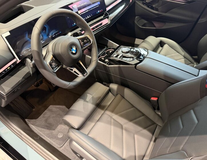 BMW Řada 5 Sedan 3,0 l 223 kw