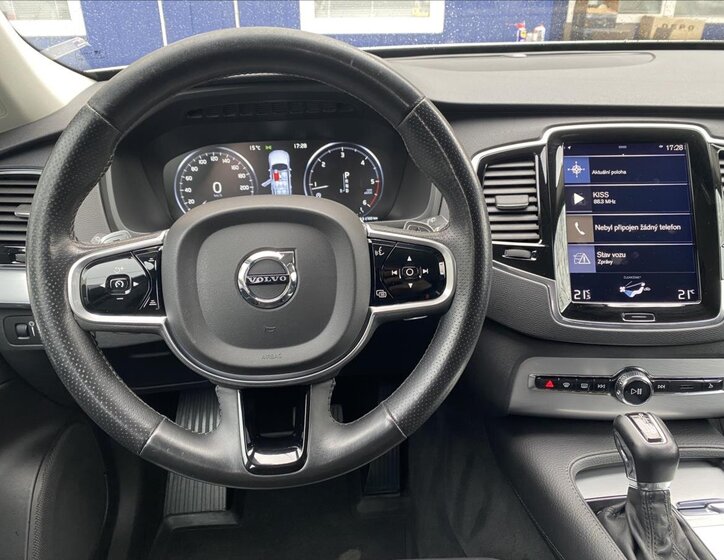 Volvo XC90 SUV / Terénní 2,0 l 173 kw