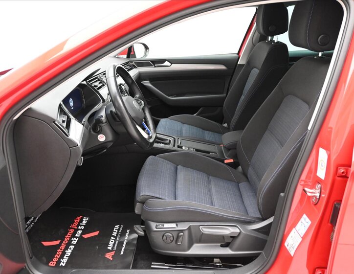 Volkswagen Passat Kombi 1,4 l 115 kw