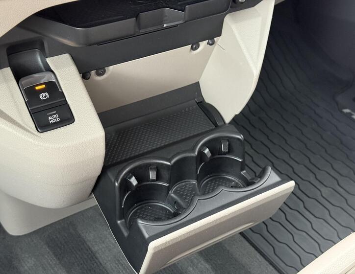 Volkswagen Multivan 30