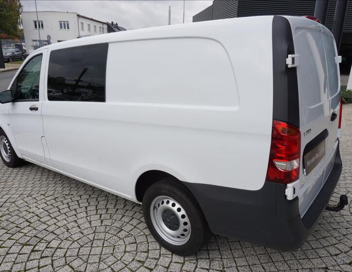 Mercedes-Benz Vito 4