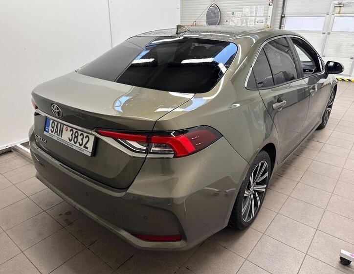 Toyota Corolla Sedan 1,5 l 92 kw