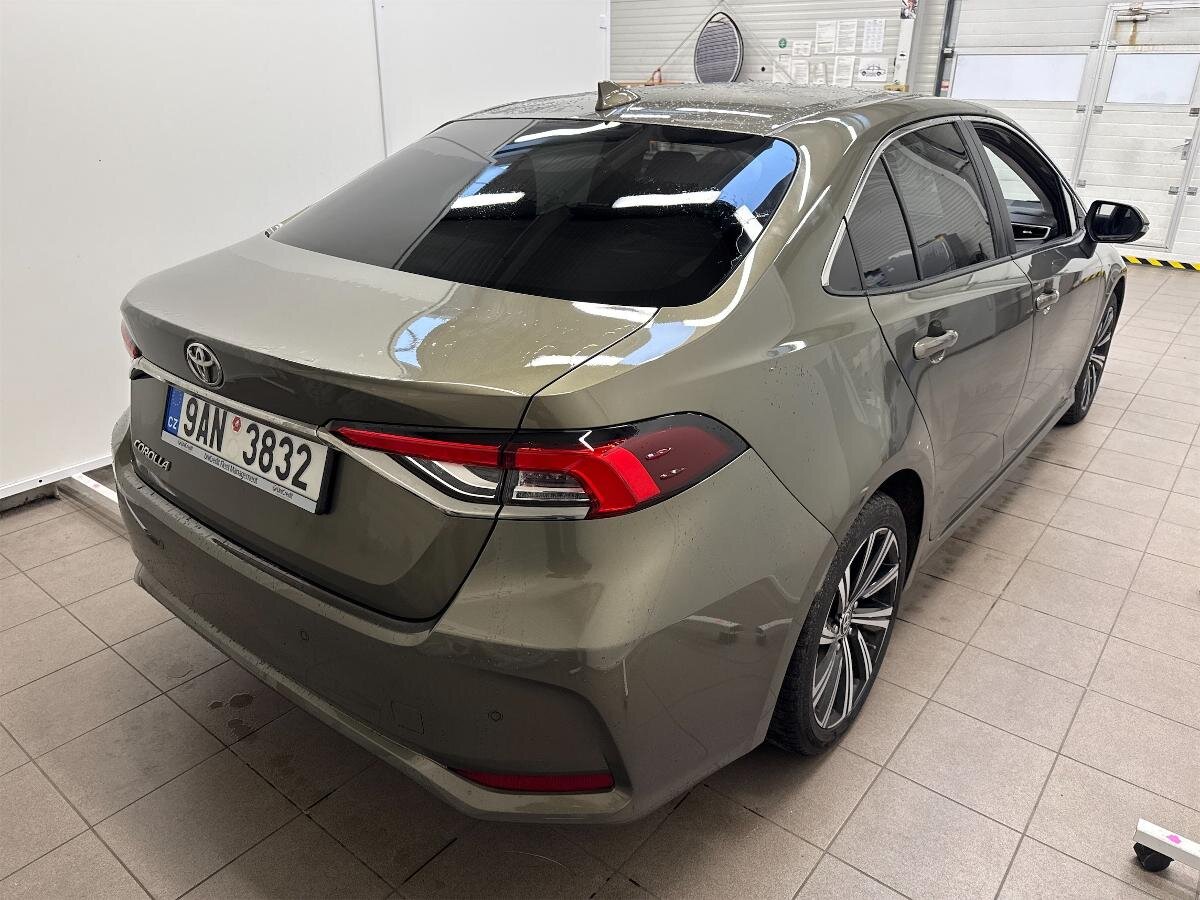 Toyota Corolla Sedan 1,5 l 92 kw