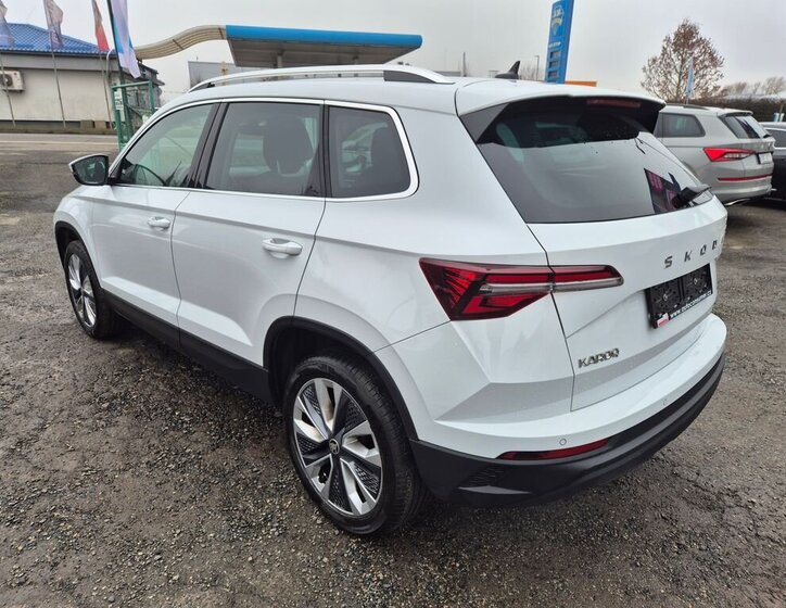 Škoda Karoq SUV 1,5 l 110 kw