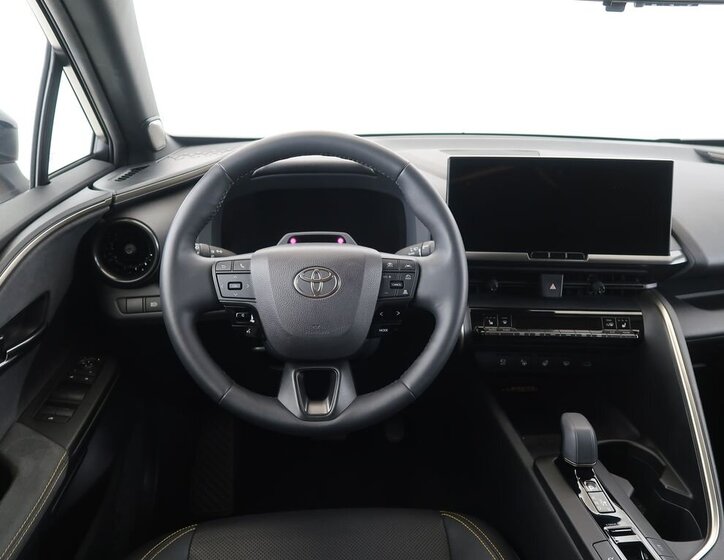 Toyota C-HR SUV / Terénní 2,0 l 112 kw