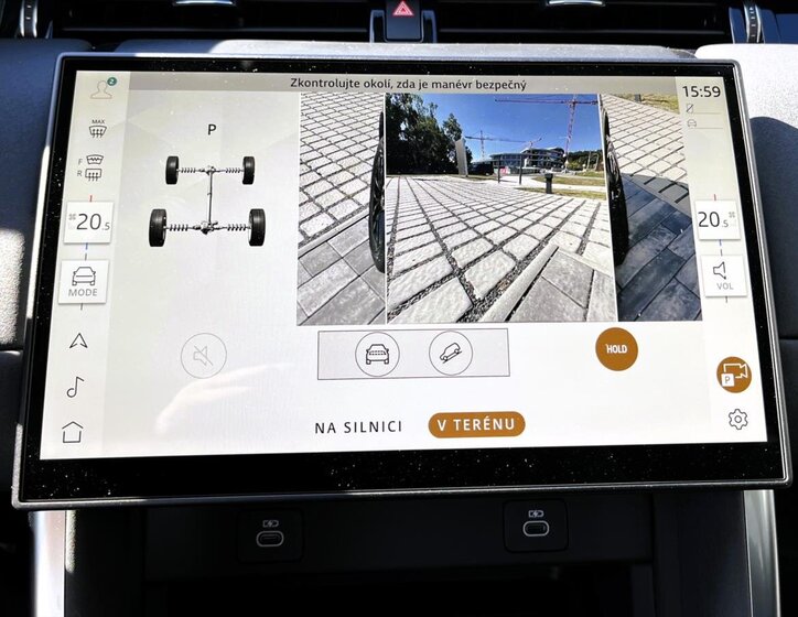 Land Rover Discovery Sport SUV / Terénní 2,0 l 120 kw