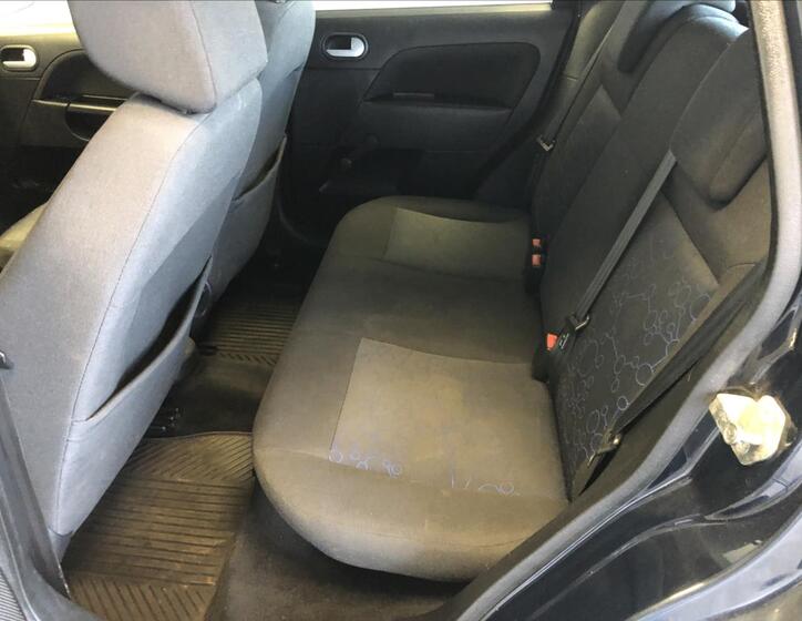Ford Fiesta Hatchback 1,3 l 51 kw