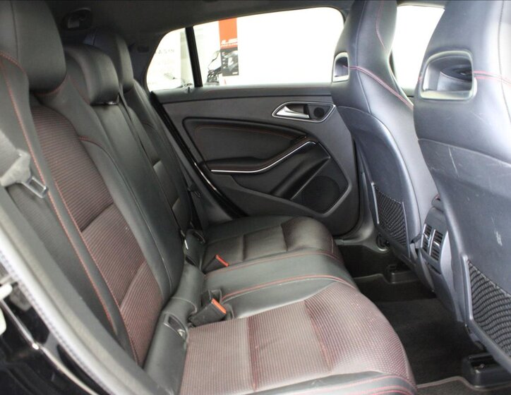 Mercedes-Benz CLA Kombi 2,1 l 100 kw