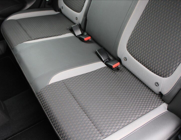 Opel Crossland X SUV 1,2 l 81 kw