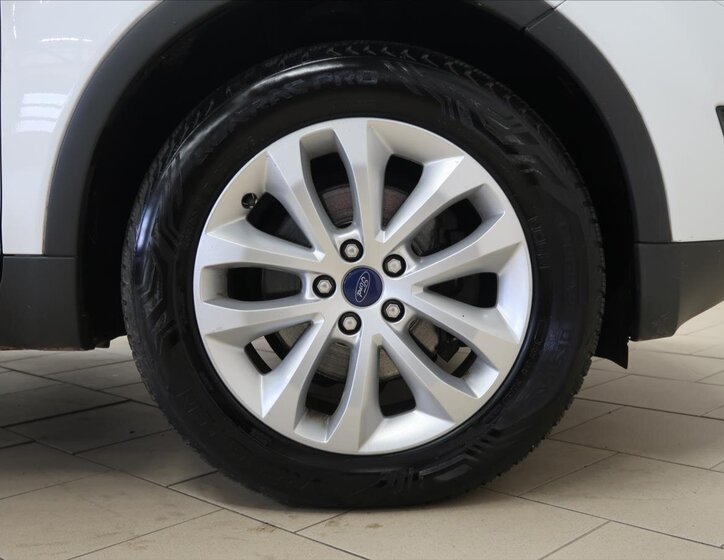 Ford Kuga SUV / Terénní 2,0 l 103 kw