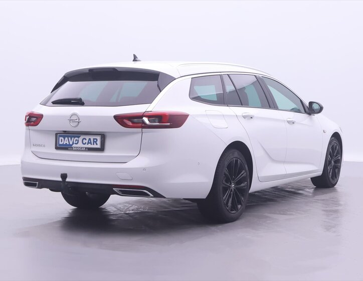 Opel Insignia Kombi 2,0 l 128 kw