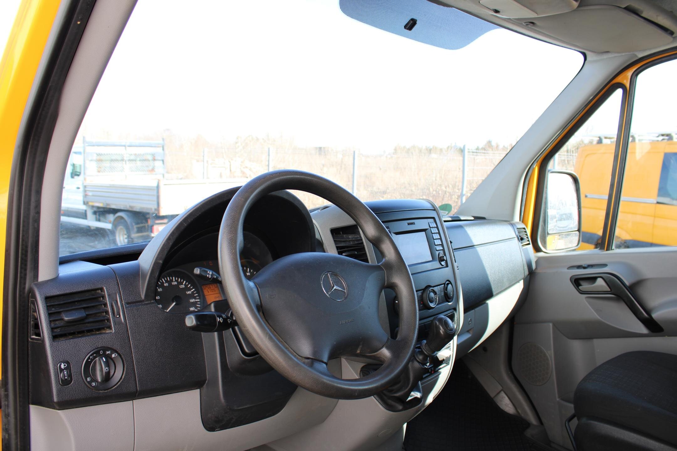 Mercedes-Benz Sprinter Užitková 2,1 l 120 kw