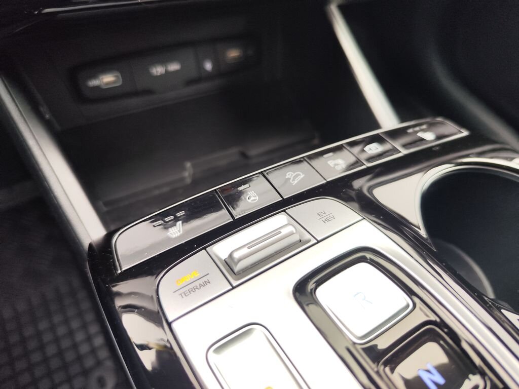 Hyundai Tucson SUV 1,6 l 195 kw