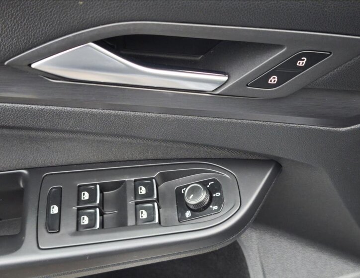 Volkswagen Golf Kombi 1,5 l 96 kw