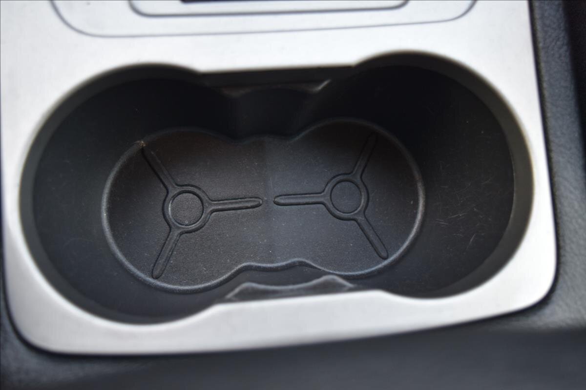 Ford S-MAX MPV 2,0 l 107 kw